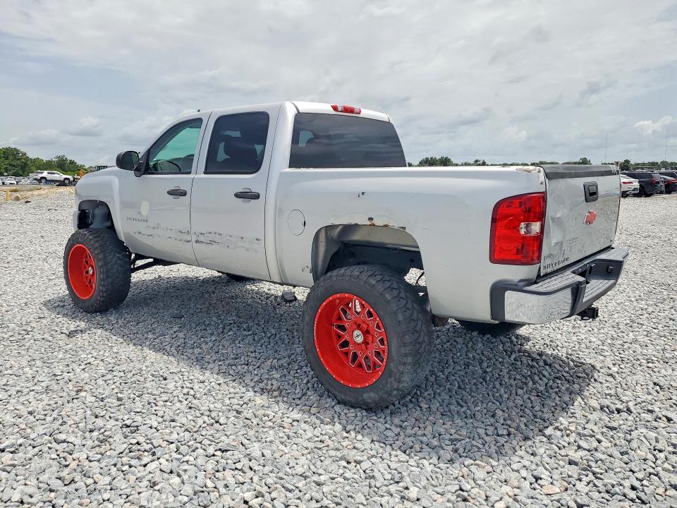 2010 Chevrolet Silverado VIN 3GCRCREA5AG118014 COPART salvage auction — MINOR DENT/SCRATCHES, Fl - Certificate Of Title, sold $975 on 2026-07-29 (photo 2)