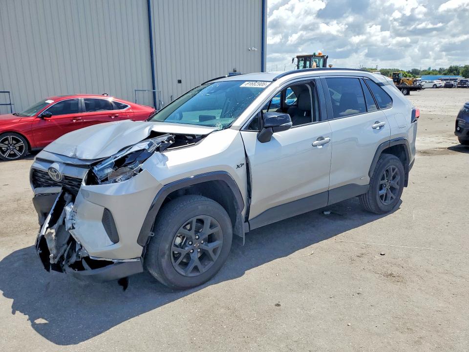 2024 Toyota Rav 4 VIN 2T3RWRFV0RW201421 COPART salvage auction — FRONT END, Fl - Cert Of Title Slvg Rebuildable, sold $10,900 on 2026-08-22 (photo 1)