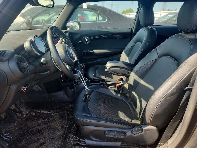 2016 Mini Cooper VIN WMWXP5C5XGT740045 COPART salvage auction — WATER/FLOOD, Il - Cert Of Title-Flood, sold $300 on 2026-08-18 (photo 7)