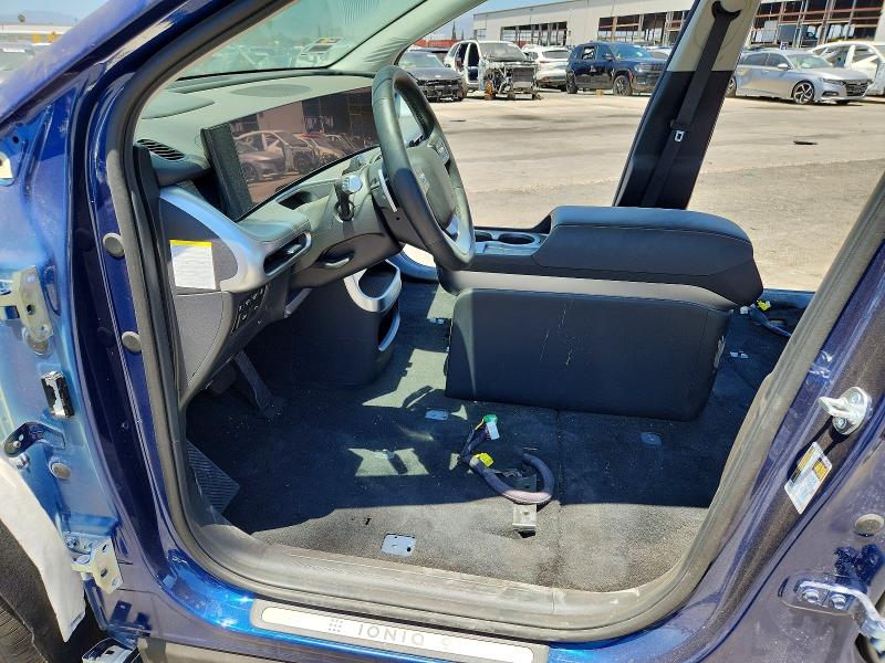 2026 Hyundai Ioniq 9 VIN 7YAMUFS36TY008828 COPART salvage auction — STRIPPED, Ca - Certificate Of Title, sold $50 on 2026-07-28 (photo 7)