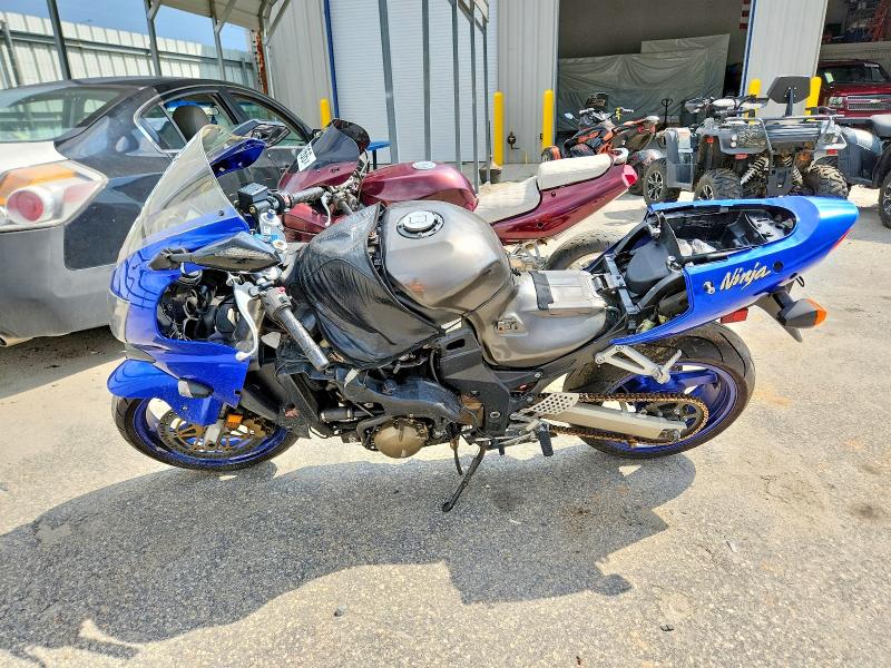 2002 Kawasaki Zx1200 VIN JKAZX9B1X2A001810 COPART salvage auction — MECHANICAL, NC - DEALER ONLY CLEAN TITLE, sold $575 on 2026-07-14 (photo 3)