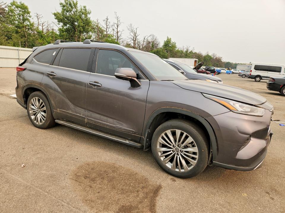 2023 Toyota Highlander VIN 5TDEBRCH8PS114471 COPART salvage auction — FRONT END, Ny - Cert Of Title-Rebuilt Salvage, sold $13,100 on 2026-07-29 (photo 4)