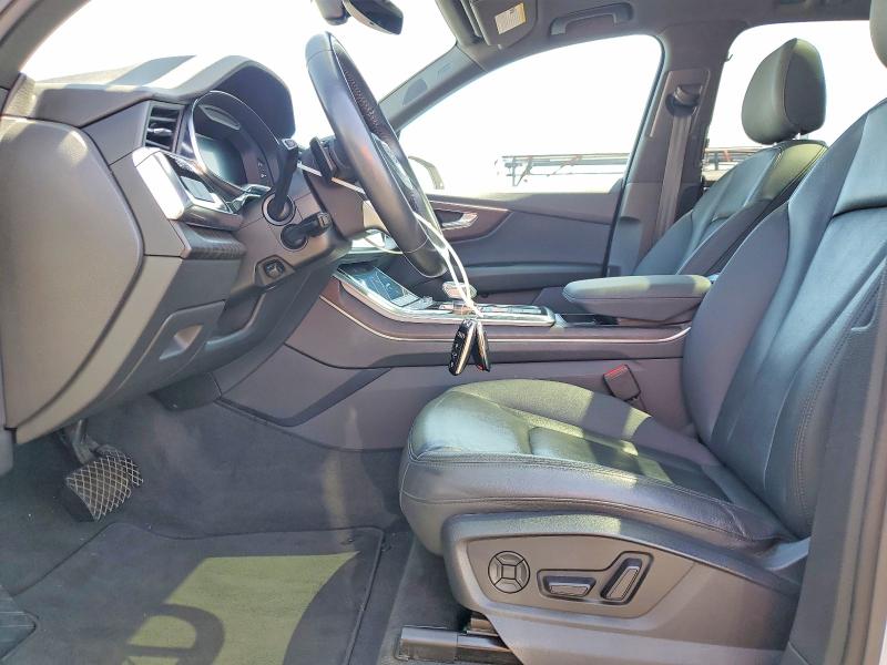 2020 Audi Q7 VIN WA1LXAF70LD011817 COPART salvage auction — MINOR DENT/SCRATCHES, CA - DIS/DLR/EXP ONLY CLEAN TITLE, sold $3,850 on 2026-07-29 (photo 7)