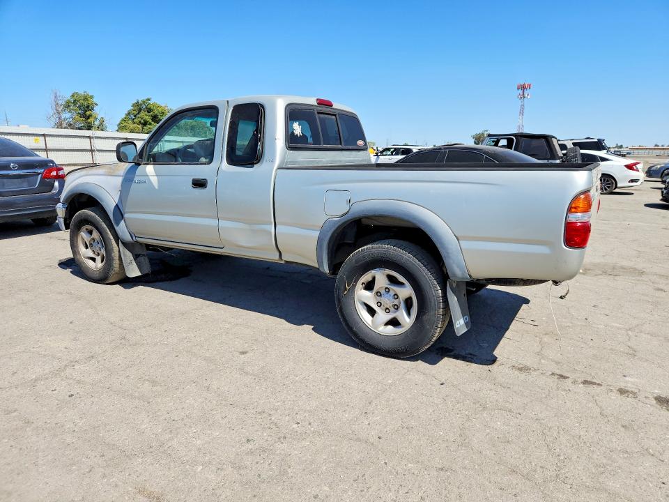 2001 Toyota Tacoma VIN 5TEWN72N01Z809609 COPART salvage auction — MINOR DENT/SCRATCHES, Ca - Dis/Dlr/Exp Only Clean Title, sold $2,400 on 2026-07-31 (photo 2)