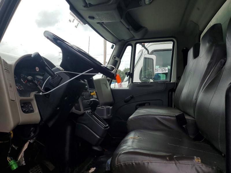 2017 International 4000 series VIN 1HTMMMML9HH462624 COPART salvage auction — MINOR DENT/SCRATCHES, NJ - CERTIFICATE OF TITLE, sold $15,800 on 2026-09-18 (photo 7)