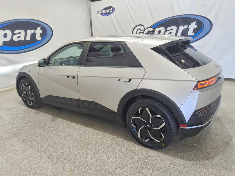 2023 Hyundai Ioniq 5 VIN KM8KNDAF7PU199356 COPART salvage auction — MINOR DENT/SCRATCHES, Ca - Certificate Of Title, sold $12,300 on 2026-07-28 (photo 2)
