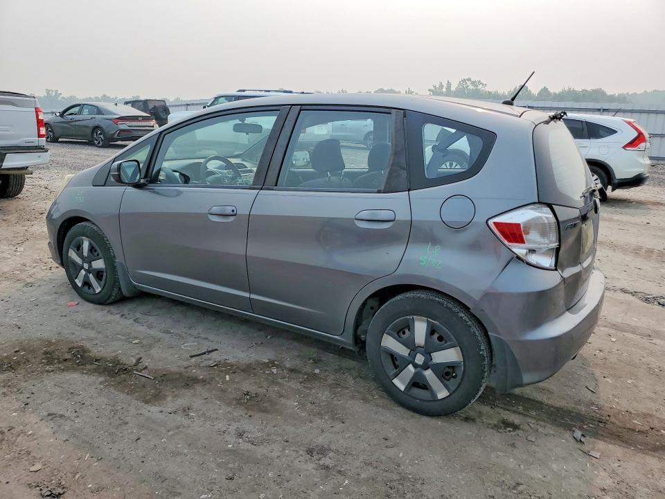2013 Honda Fit VIN JHMGE8H31DC083499 COPART salvage auction — REAR END, Va - Cert Of Title - Salvage, sold $200 on 2026-07-29 (photo 2)