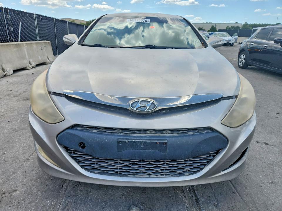 2012 Hyundai Sonata hybrid VIN KMHEC4A49CA038200 COPART salvage auction — MINOR DENT/SCRATCHES, Mt - Certificate Of Title, sold $500 on 2026-07-28 (photo 5)