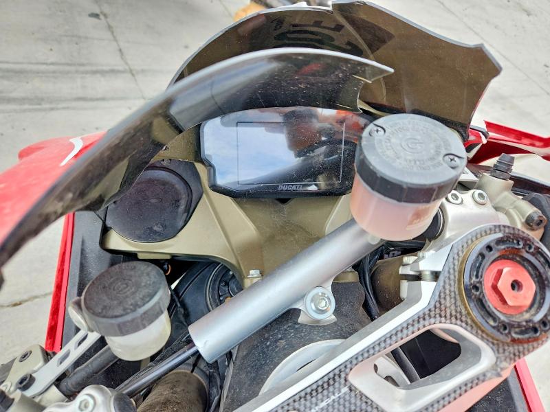 2012 Ducati Panigale VIN ZDM14BPW4CB004340 COPART salvage auction — REAR END, Ut - Salvage Certificate, sold $2,250 on 2026-09-03 (photo 7)