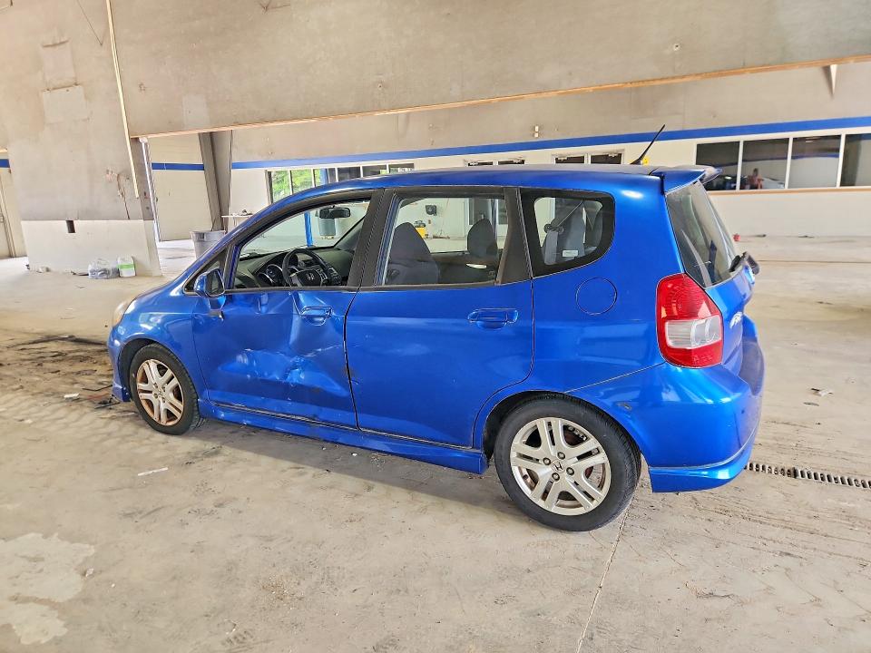 2007 Honda Fit VIN JHMGD38697S036814 COPART salvage auction — SIDE, VA - CERT OF TITLE - SALVAGE, sold $625 on 2026-07-24 (photo 2)