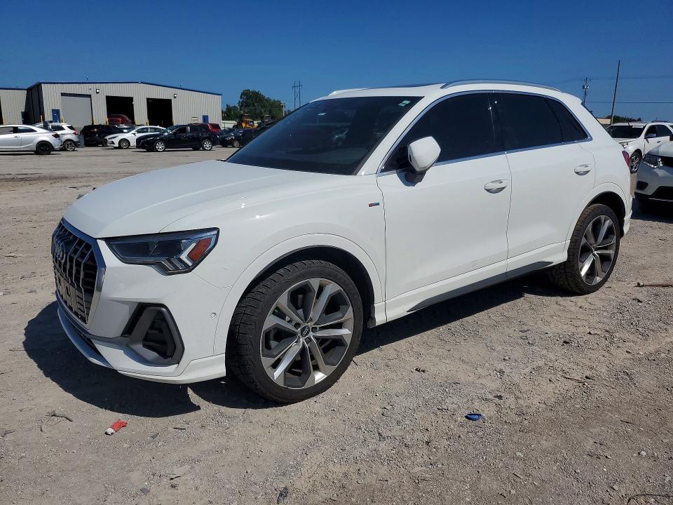 2020 Audi Q3 VIN WA1FECF32L1011850 — COPART salvage auction photo