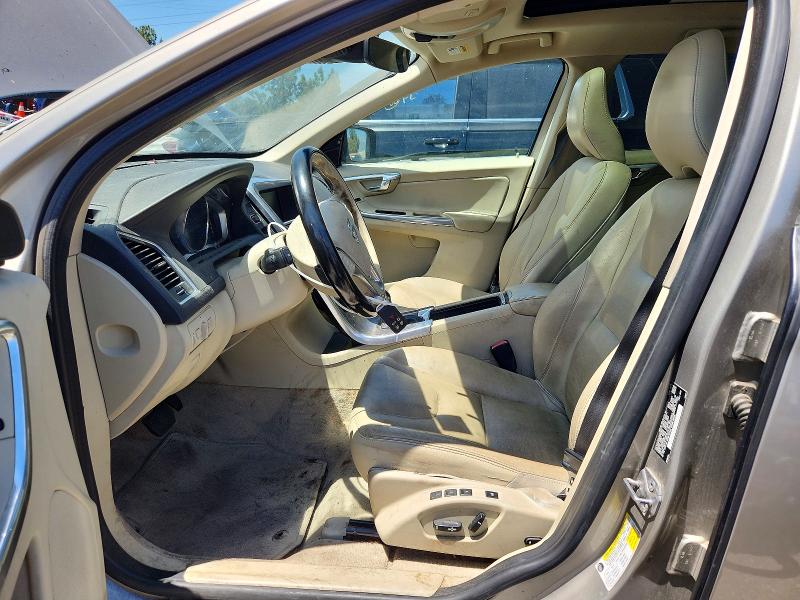2016 Volvo Xc60 VIN YV4612RM1G2810838 COPART salvage auction — MECHANICAL, Ca - Dis/Dlr/Exp Only Clean Title, sold $2,350 on 2026-08-10 (photo 7)