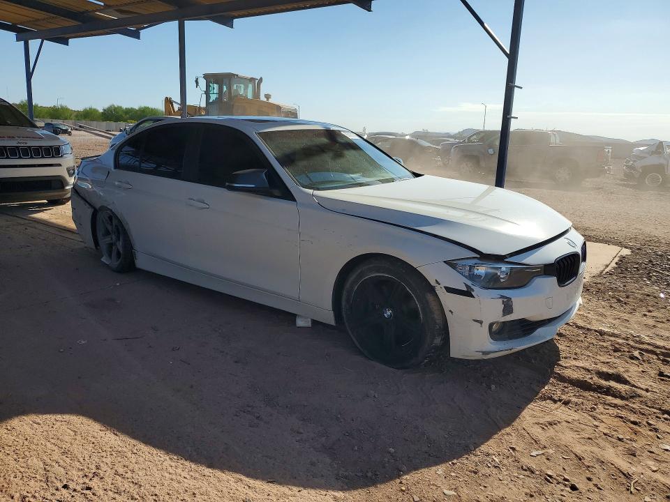 2013 BMW VIN WBA3C1G52DNR46568 COPART salvage auction — REAR END, AZ - CERT OF TITLE - SALVAGE, sold $1,750 on 2026-08-13 (photo 4)