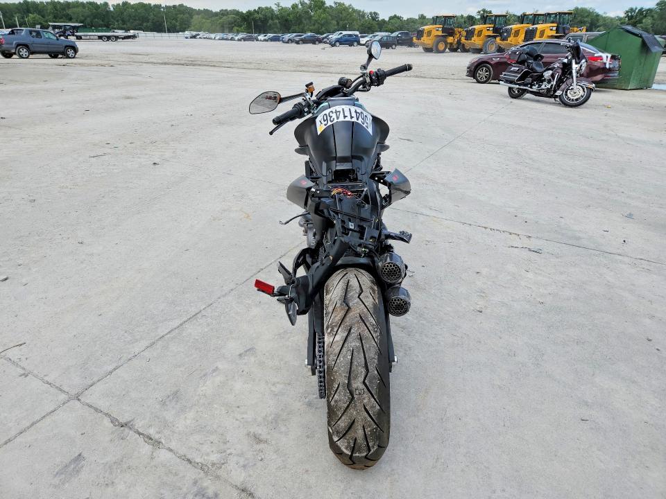 2024 Ducati Monster VIN ZDMMAMDT2RB009279 COPART salvage auction — ALL OVER, IL - SALVAGE CERTIFICATE, sold $650 on 2026-09-14 (photo 4)