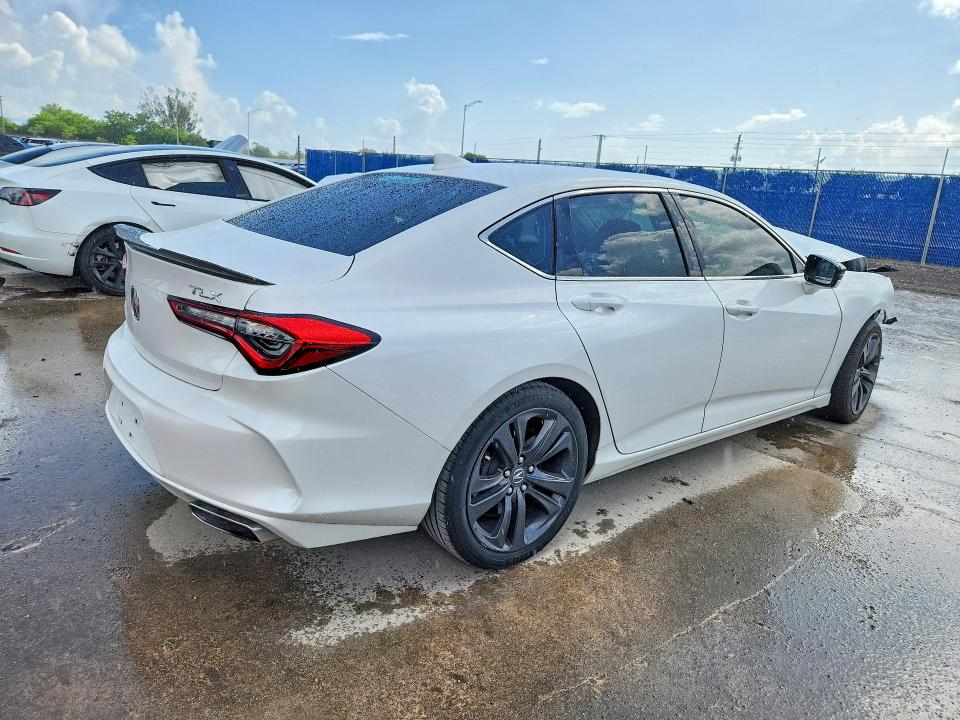 2021 Acura Tlx VIN 19UUB5F35MA004931 COPART salvage auction — FRONT END, FL - CERT OF TITLE-REBUILT, sold $15 on 2026-07-29 (photo 3)