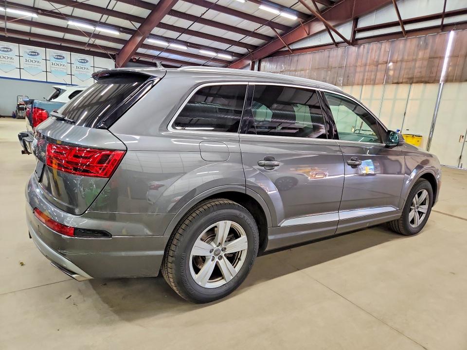2019 Audi Q7 VIN WA1LHAF70KD019833 COPART salvage auction — MINOR DENT/SCRATCHES, VT - CERTIFICATE OF TITLE (P), sold $6,300 on 2026-07-27 (photo 3)