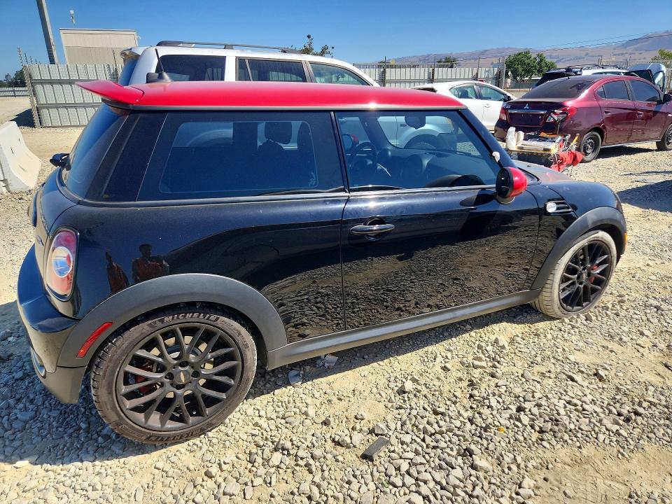 2011 Mini Cooper VIN WMWSV9C57BTZ97115 COPART salvage auction — FRONT END, CA - SALVAGE CERTIFICATE, sold $2,050 on 2026-07-14 (photo 3)