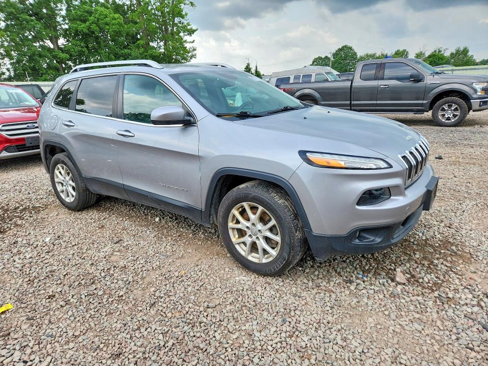 2014 Jeep Cherokee VIN 1C4PJMCS9EW175366 COPART salvage auction — MINOR DENT/SCRATCHES, Ny - Certificate Of Title, sold $425 on 2026-08-03 (photo 4)