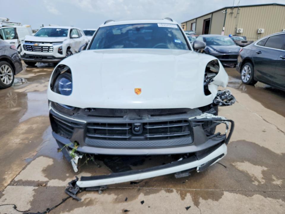 2024 Porsche Macan VIN WP1AA2A50RLB04473 COPART salvage auction — FRONT END, TX - CERTIFICATE OF TITLE, sold $13,100 on 2026-08-11 (photo 5)
