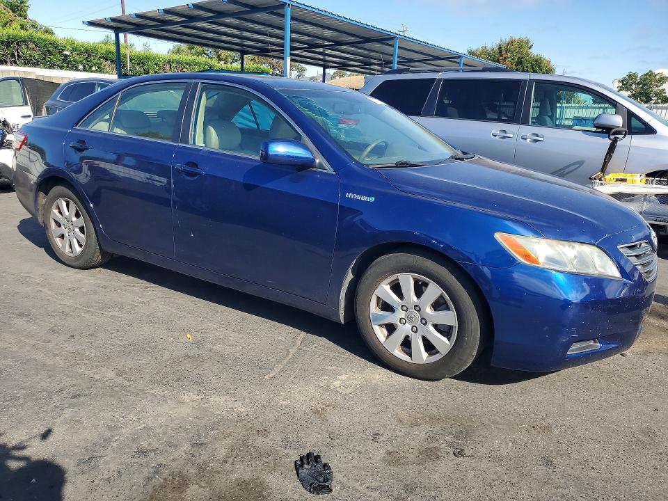 2007 Toyota Camry hybrid VIN JTNBB46K573027041 COPART salvage auction — MINOR DENT/SCRATCHES, Ca - Salvage Certificate, sold $825 on 2026-07-14 (photo 4)