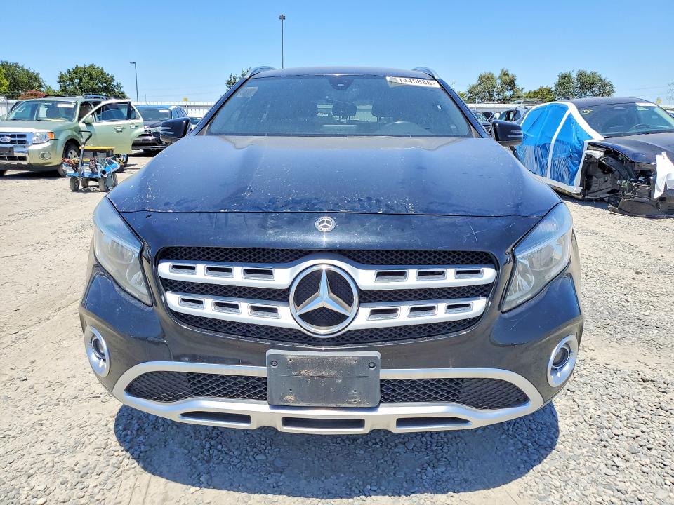 2018 Mercedes-benz VIN WDCTG4EB3JJ466151 COPART salvage auction — NORMAL WEAR, CA - DIS/DLR/EXP ONLY CLEAN TITLE (P), sold $4,600 on 2026-07-28 (photo 5)