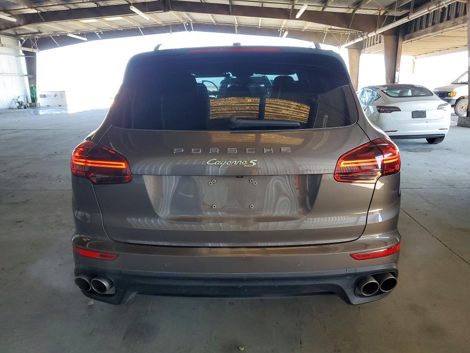 2016 Porsche Cayenne VIN WP1AE2A24GLA64261 COPART salvage auction — FRONT END, Ca - Dis/Dlr/Exp Only Clean Title, sold $3,600 on 2026-09-04 (photo 6)