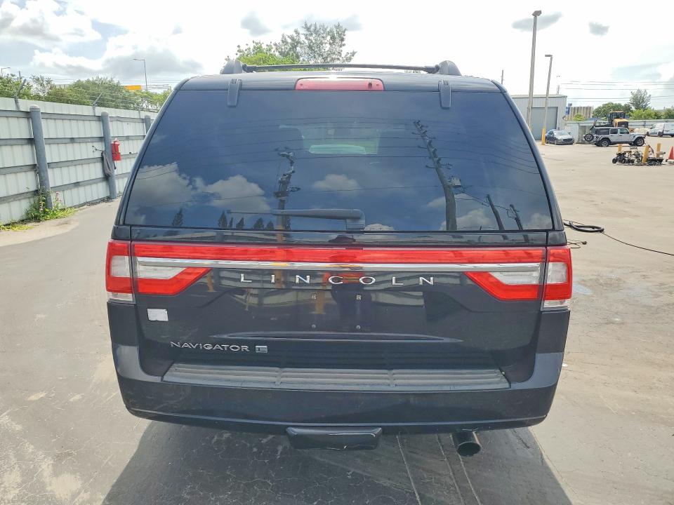 2017 Lincoln Navigator VIN 5LMJJ3JT5HEL08932 COPART salvage auction — FRONT END, Fl - Certificate Of Title, sold $1,950 on 2026-07-27 (photo 6)