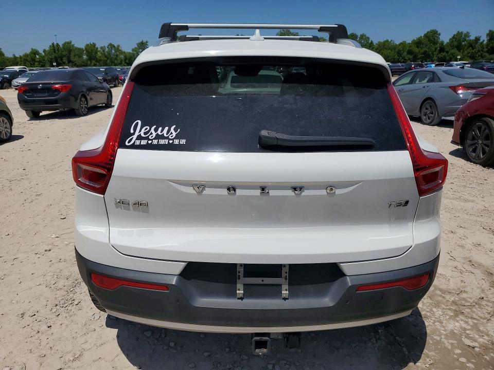 2019 Volvo Xc40 VIN YV4162XZ8K2014946 COPART salvage auction — WATER/FLOOD, Tx - Salvage Title-Flood Damage, sold $4,000 on 2026-07-28 (photo 6)