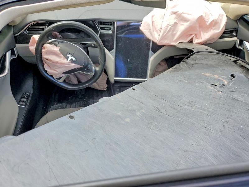 2015 Tesla Model s VIN 5YJSA1E20FF106612 COPART salvage auction — FRONT END, Md - Cert Of Salvage-Abandoned, sold $250 on 2026-08-03 (photo 8)