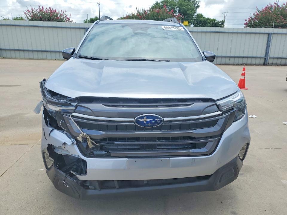 2025 Subaru Forester VIN JF2SLDBC8SH427639 COPART salvage auction — FRONT END, Salvage Title, sold $8,100 on 2026-08-24 (photo 5)