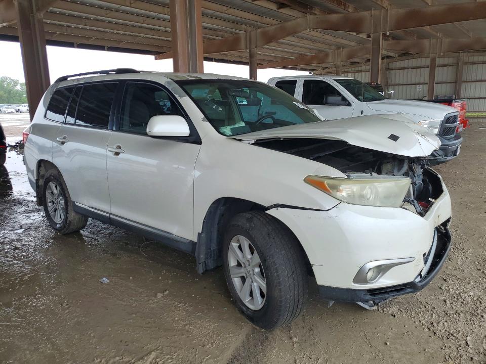 2013 Toyota Highlander VIN 5TDZK3EH2DS094953 COPART salvage auction — FRONT END, Tx - Certificate Of Title, sold $2,800 on 2026-07-31 (photo 4)