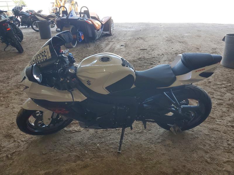 2019 Suzuki VIN JS1GR7MA3K7100050 COPART salvage auction — SIDE, Tx - Salvage Vehicle Title, sold $1,550 on 2026-07-23 (photo 3)