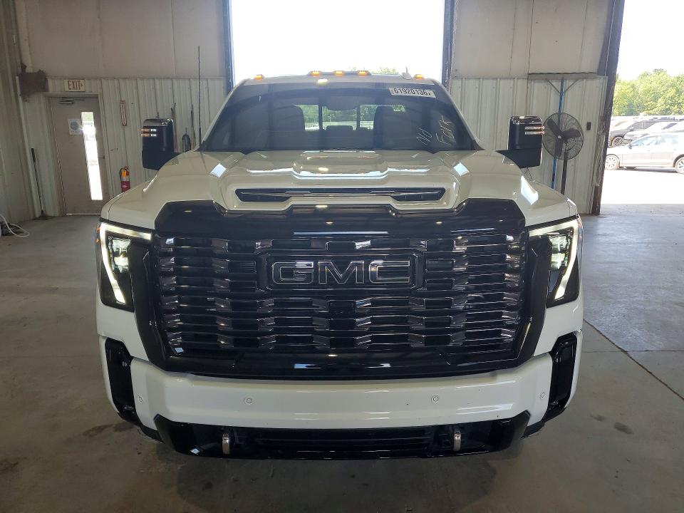 2026 Gmc SIERRA VIN 1GT4UYEY8TF101615 COPART salvage auction — MINOR DENT/SCRATCHES, NY - MV-907A SALVAGE CERTIFICATE (P), sold $66,500 on 2026-07-28 (photo 5)