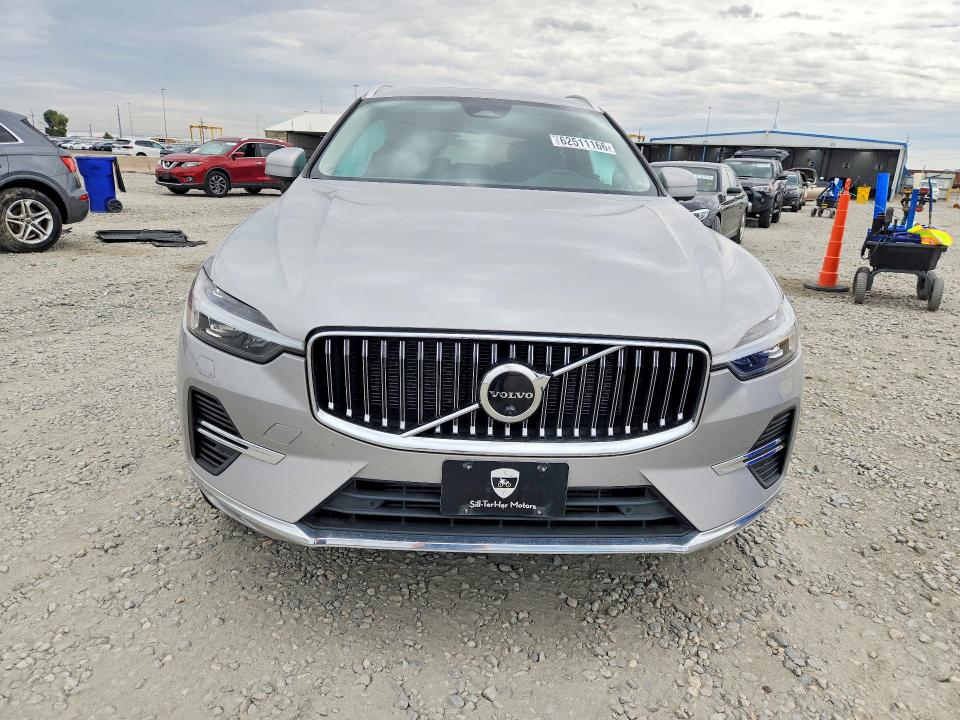 2023 Volvo Xc60 VIN YV4H60DN2P1210592 COPART salvage auction — REAR END, Co - Public - Salvage Title, sold $17,400 on 2026-08-18 (photo 5)