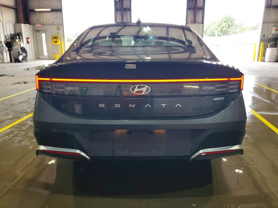 2026 Hyundai Sonata hybrid VIN KMHL24JJ5TA145681 COPART salvage auction — FRONT END, Co - Certificate Of Title (P), sold $7,000 on 2026-07-20 (photo 6)
