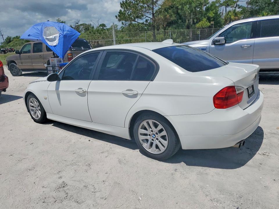2006 BMW 3 series VIN WBAVB13536PT16275 COPART salvage auction — MECHANICAL, FL - CERTIFICATE OF TITLE, sold $650 on 2026-07-17 (photo 2)