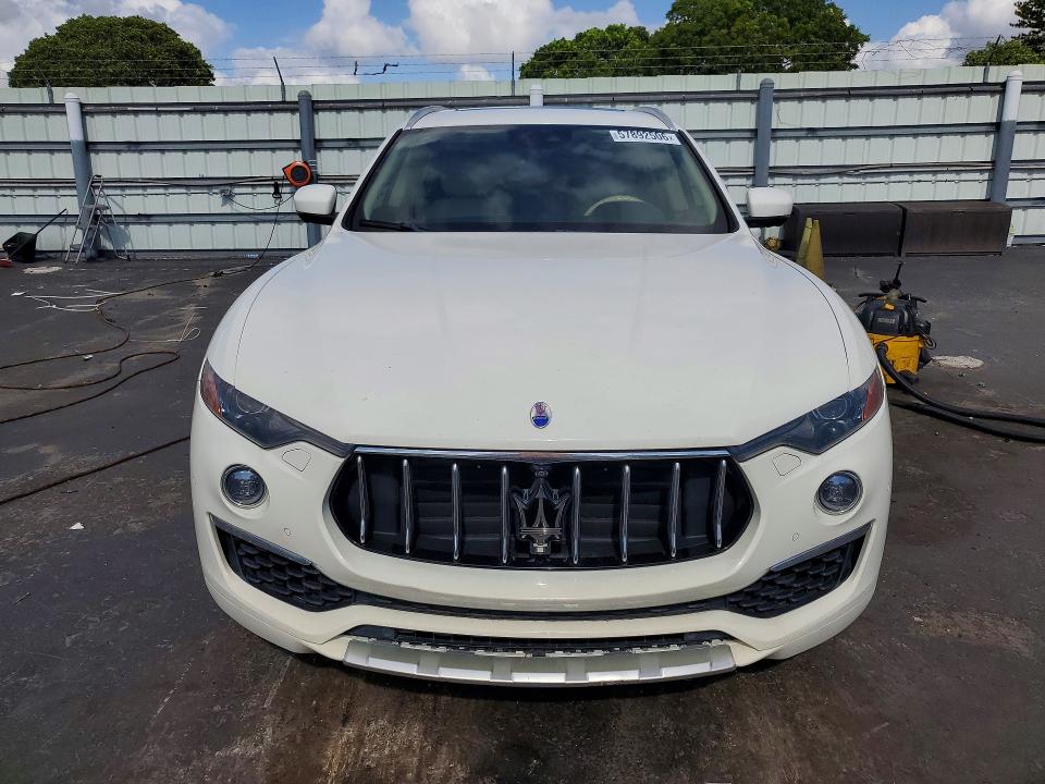 2019 Maserati Levante VIN ZN661XUL7KX318713 COPART salvage auction — VANDALISM, Fl - Cert Of Title Slvg Rebuildable, sold $2,700 on 2026-08-10 (photo 5)