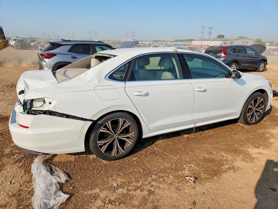 2021 Volkswagen Passat VIN 1VWSA7A33MC003029 COPART salvage auction — REAR END, Il - Salvage Certificate, sold $3,950 on 2026-08-25 (photo 3)