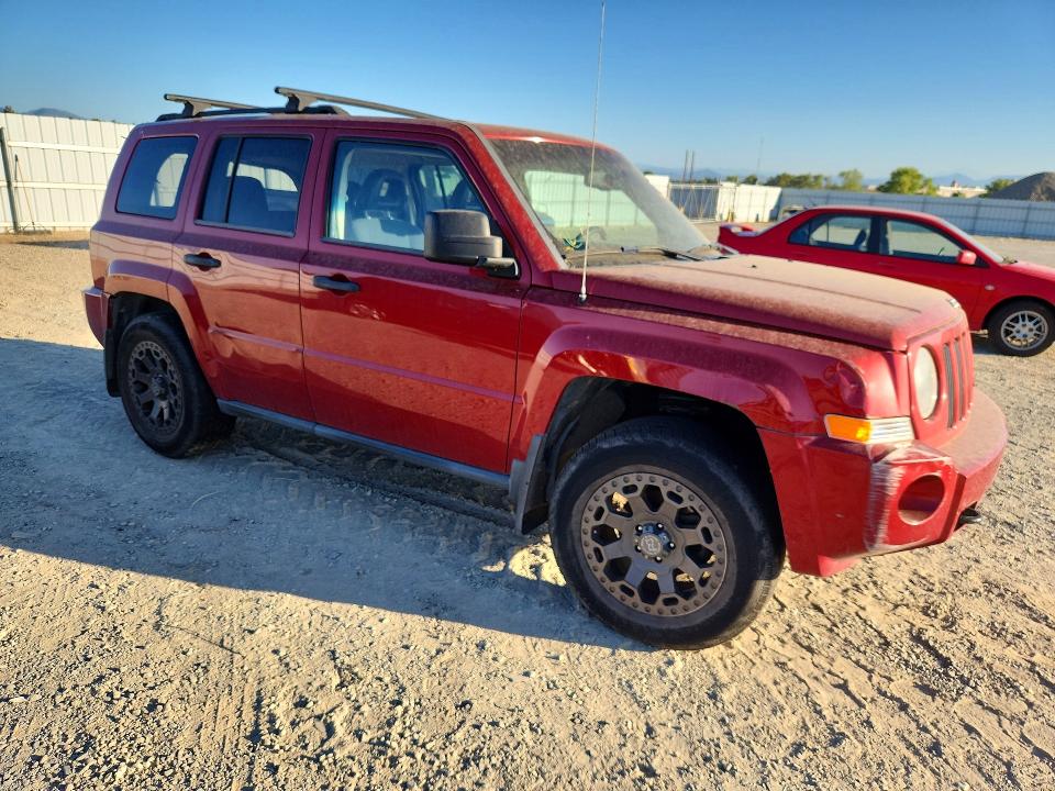 2008 Jeep Patriot VIN 1J8FF28WX8D752668 COPART salvage auction — REAR END, CA - DIS/DLR/EXP ONLY LIEN PAPERS, sold $60 on 2026-08-21 (photo 4)