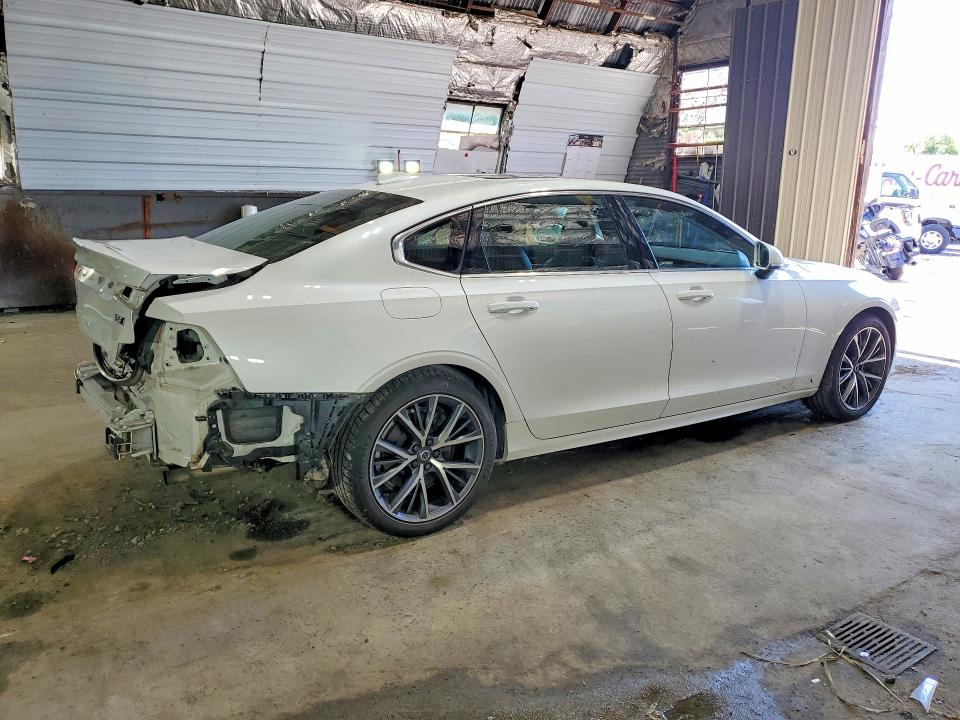 2020 Volvo S90 VIN LVYA22MK4LP157914 COPART salvage auction — REAR END, NY - MV-907A SALVAGE CERTIFICATE, sold $5,000 on 2026-07-27 (photo 3)