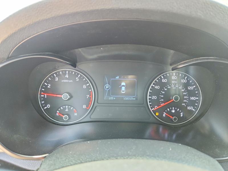 2018 Kia Optima VIN 5XXGT4L36JG200268 COPART salvage auction — MINOR DENT/SCRATCHES, Tx - Certificate Of Title, sold $975 on 2026-07-30 (photo 9)