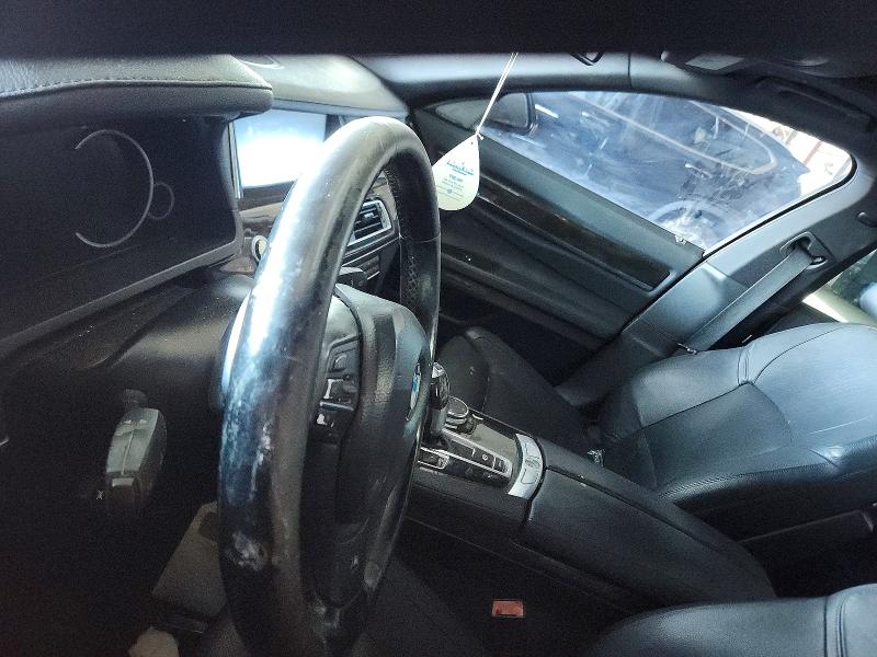 2015 BMW 7 series VIN WBAYE4C58FD139004 COPART salvage auction — NORMAL WEAR, Az - Certificate Of Title, sold $750 on 2026-07-29 (photo 9)