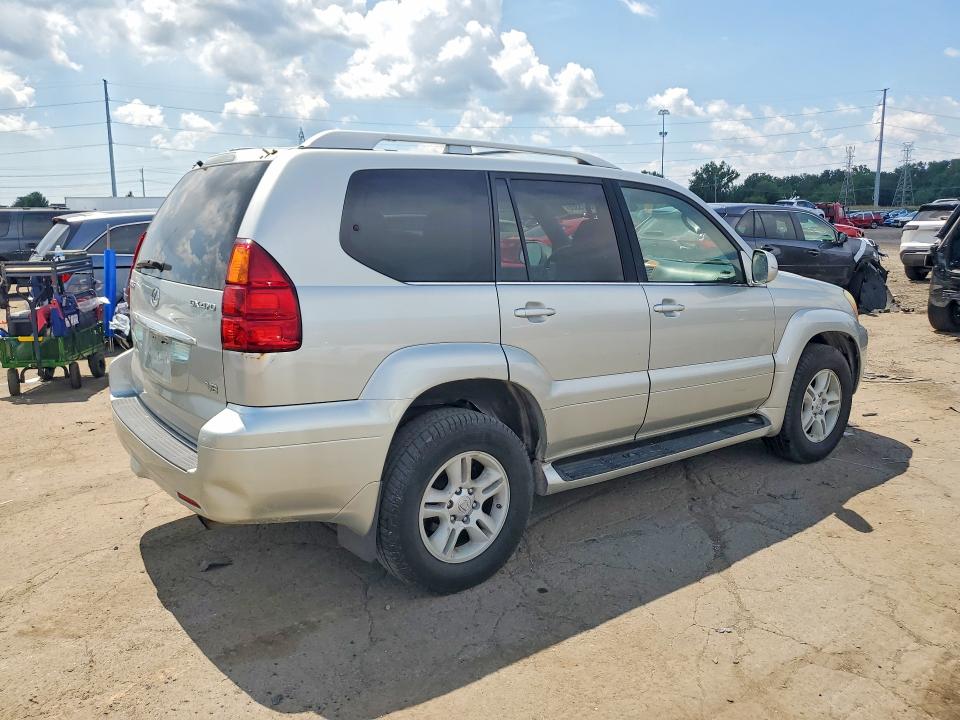 2004 Lexus Gx 470 VIN JTJBT20X640060618 COPART salvage auction — MINOR DENT/SCRATCHES, WI - CERTIFICATE OF TITLE, sold $3,900 on 2026-07-14 (photo 3)