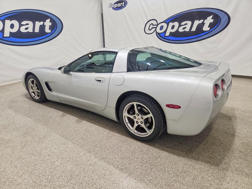2003 Chevrolet Corvette VIN 1G1YY22GX35118977 COPART salvage auction — MINOR DENT/SCRATCHES, CA - DIS/DLR/EXP ONLY CLEAN TITLE, sold $7,600 on 2026-07-28 (photo 2)