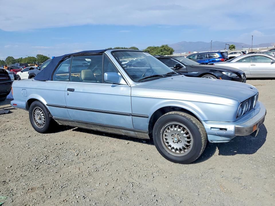 1991 BMW 3er VIN WBABB2317MEC24751 COPART salvage auction — MINOR DENT/SCRATCHES, Ca - Dis/Dlr/Exp Only Clean Title (P), sold $1,950 on 2026-07-17 (photo 4)