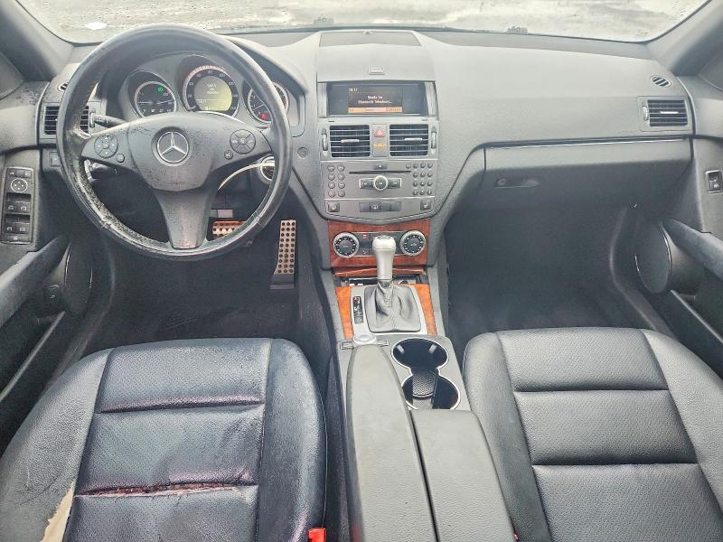 2011 Mercedes-benz C class VIN WDDGF8BB5BR186780 COPART salvage auction — WATER/FLOOD, CT - CERT OF TITLE-FLOOD SALVAGE, sold $525 on 2026-08-14 (photo 8)