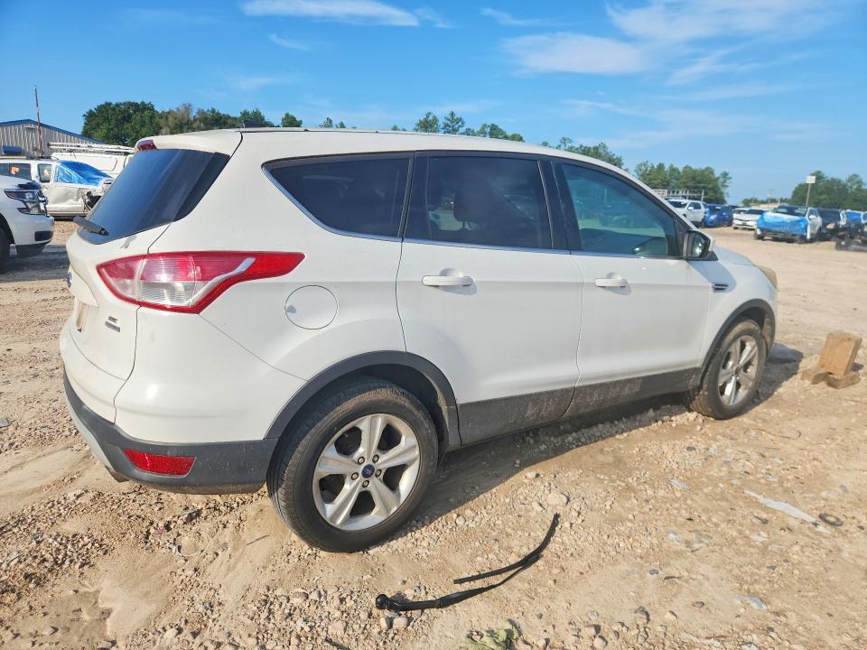 2015 Ford Escape VIN 1FMCU9GX3FUB96991 COPART salvage auction — MINOR DENT/SCRATCHES, Ga - Certificate Of Title, sold $400 on 2026-07-31 (photo 3)