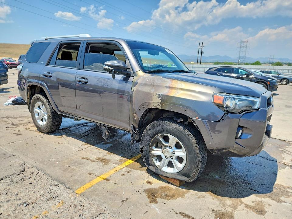 2016 Toyota 4runner VIN JTEBU5JR9G5322281 COPART salvage auction — Burn Engine, CO - PUBLIC - SALVAGE TITLE, sold $275 on 2026-07-27 (photo 4)