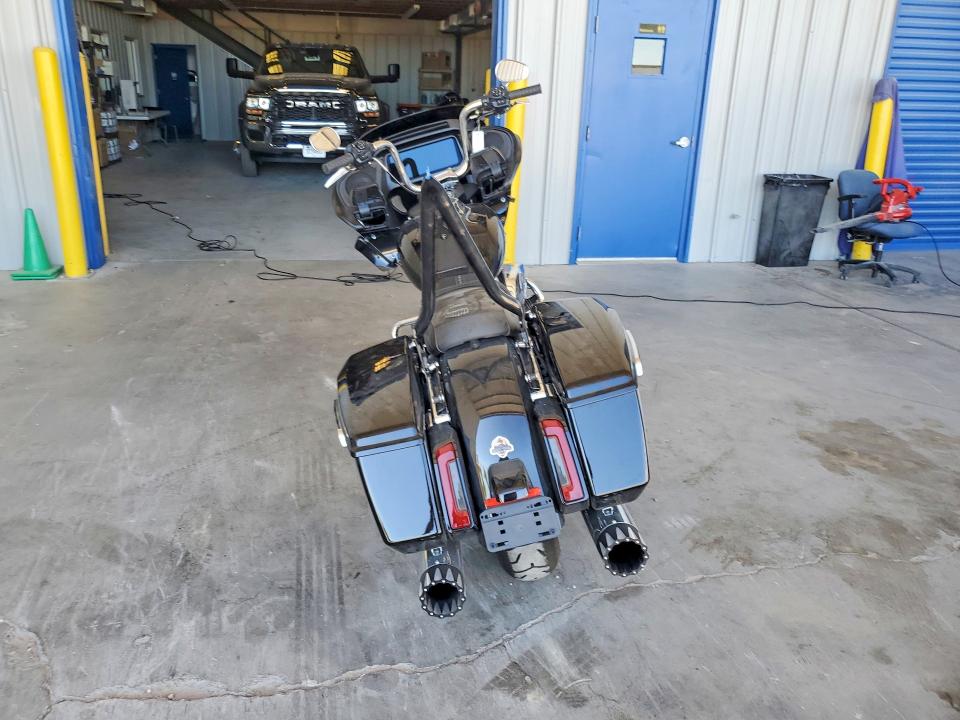 2025 Harley-davidson Fl VIN 1HD1KH711SB640560 COPART salvage auction — FRONT END, Az - Cert Of Title - Salvage, sold $11,800 on 2026-07-31 (photo 4)
