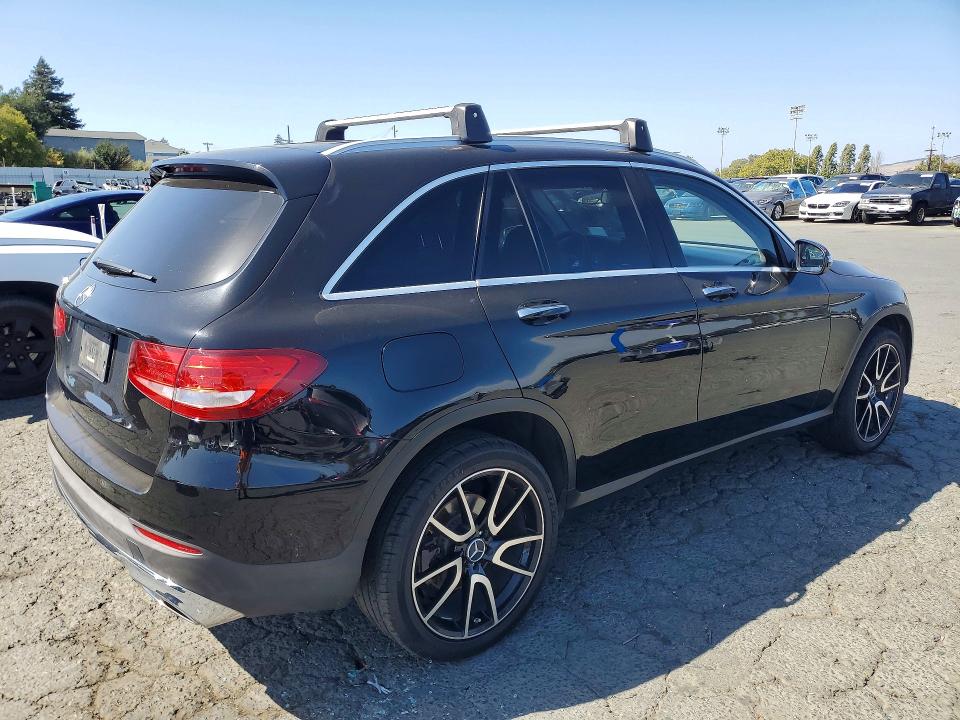 2016 Mercedes-benz Glc VIN WDC0G4JB7GF008908 COPART salvage auction — MINOR DENT/SCRATCHES, CA - CERTIFICATE OF TITLE (P), sold $5,400 on 2026-07-27 (photo 3)